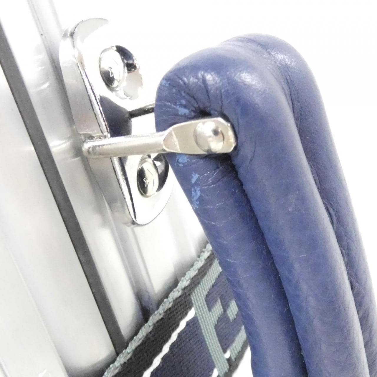 フェンディ 33L 7VV133 A5F6 キャリーバッグ