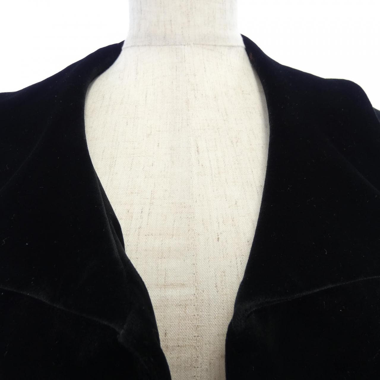 ベロアノワールbyフォクシー VELOUR NOIR by FOXEY　N.Y 33011 ジャケット