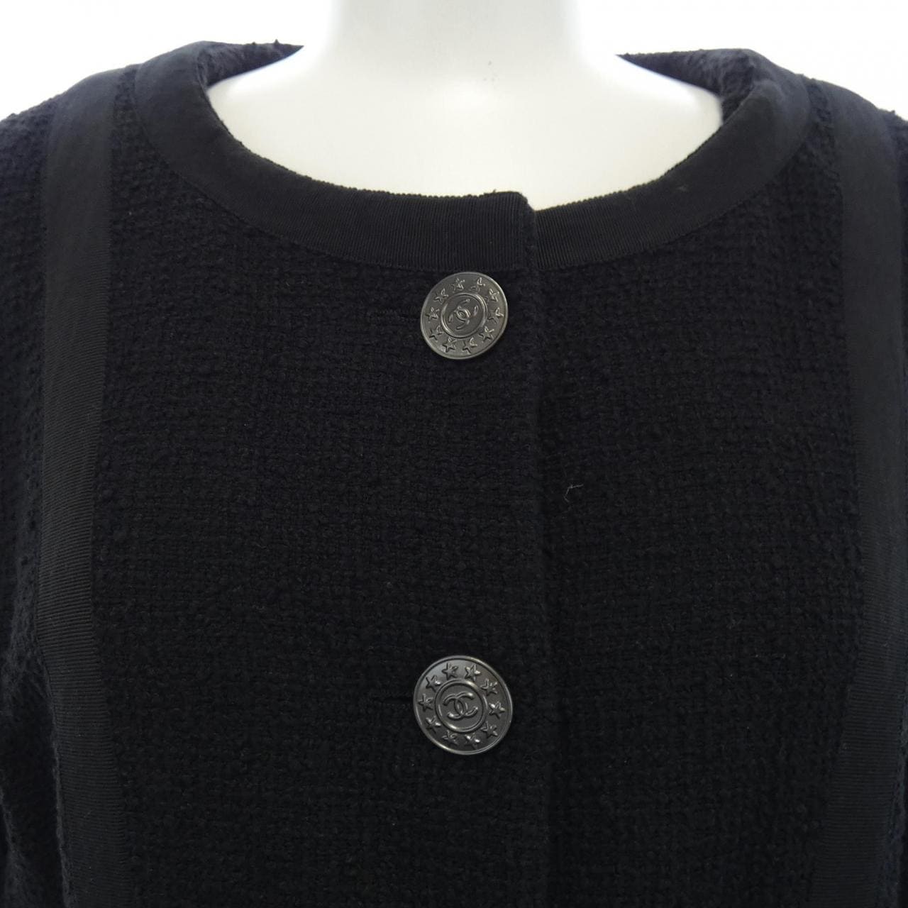 シャネル CHANEL ノーカラージャケット
