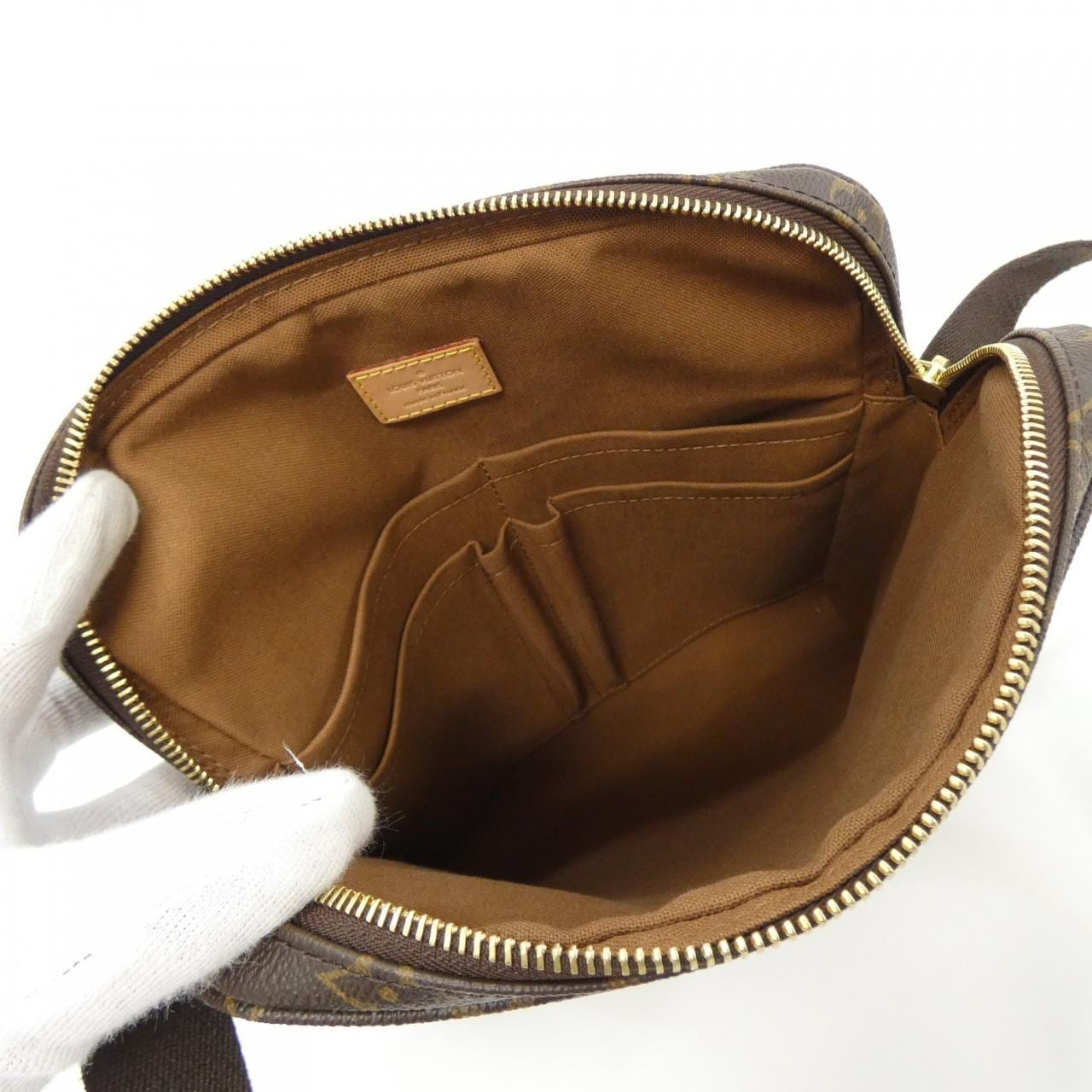 ルイヴィトン モノグラム トロター ボブール M97037 ショルダーバッグ