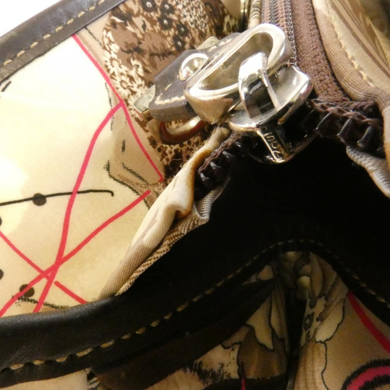 サルヴァトーレフェラガモ 21 A040 バッグ