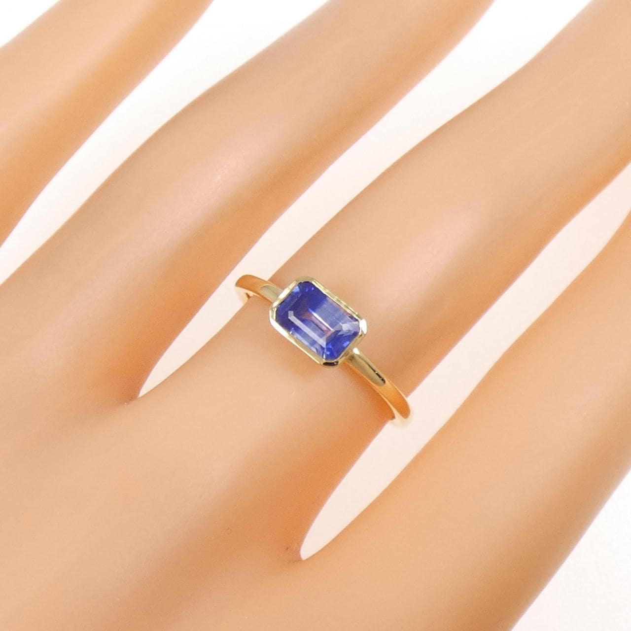 【新品】K18YG サファイヤ リング 0.97CT