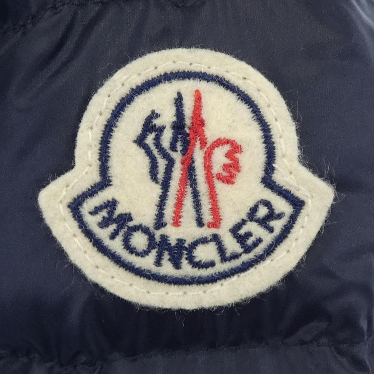 モンクレール MONCLER ダウンジャケット