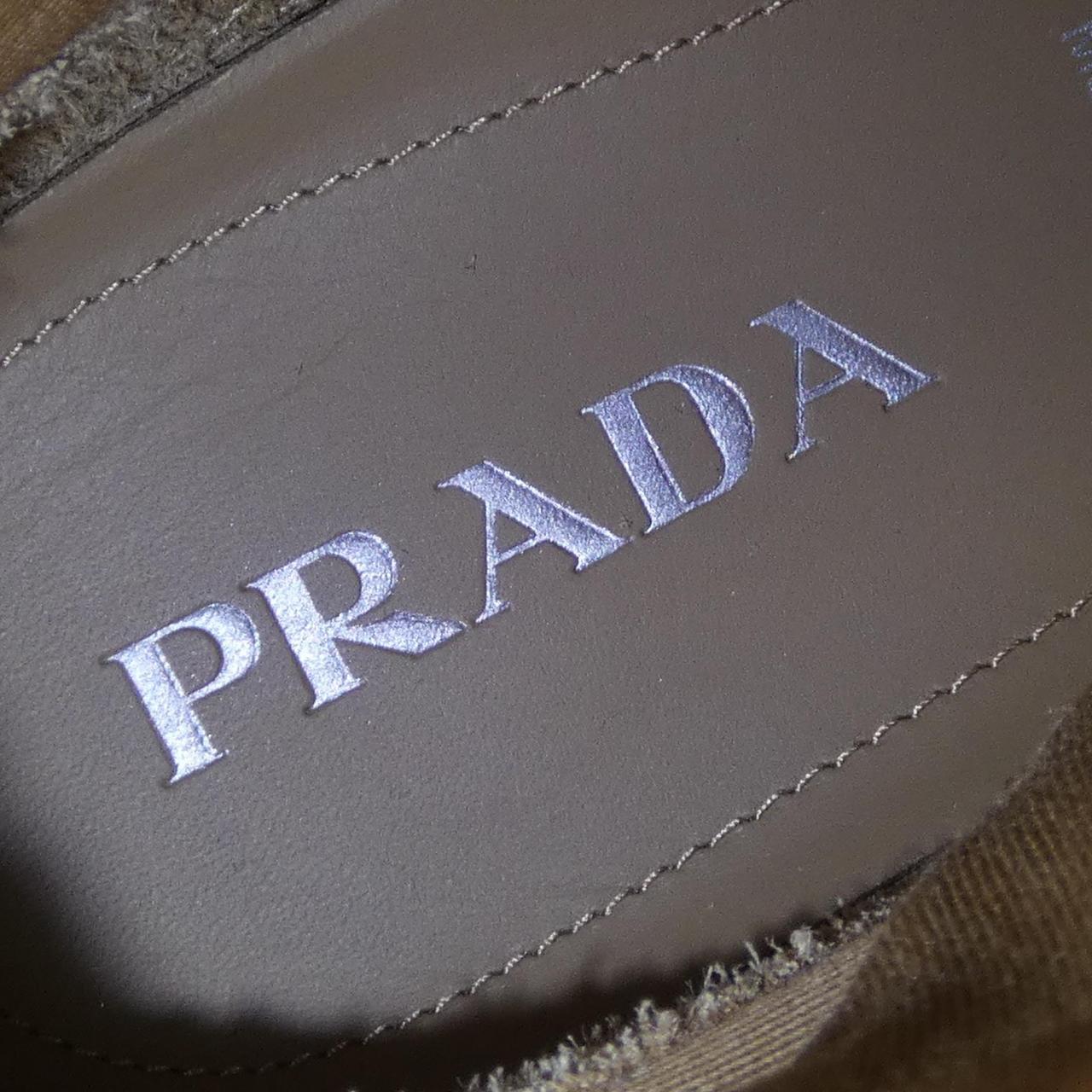 プラダ PRADA スニーカー