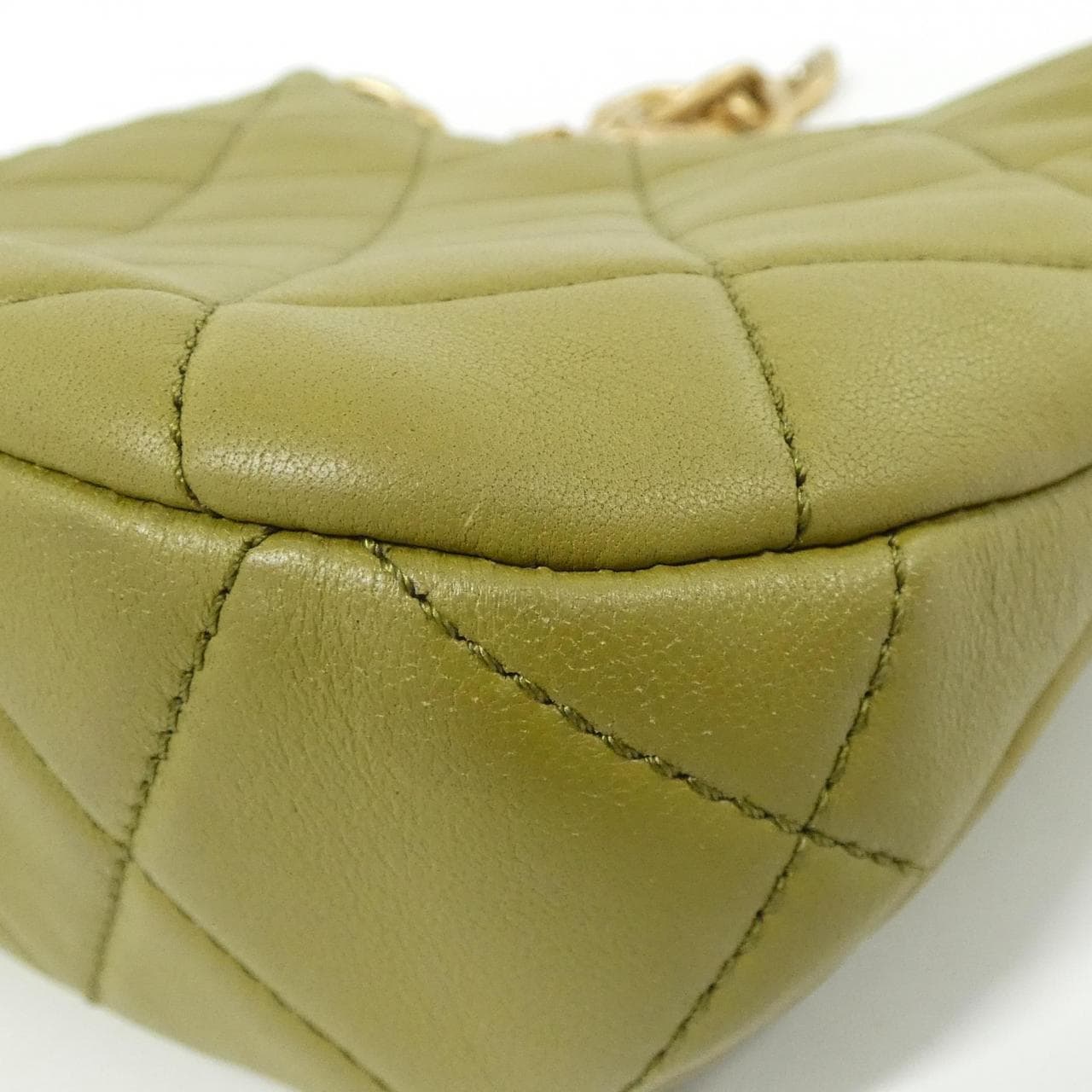 シャネル AS4220 ショルダーバッグ