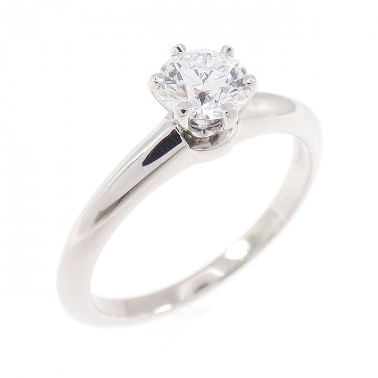 ティファニー クラシックソリティア リング 0.43CT D VS1