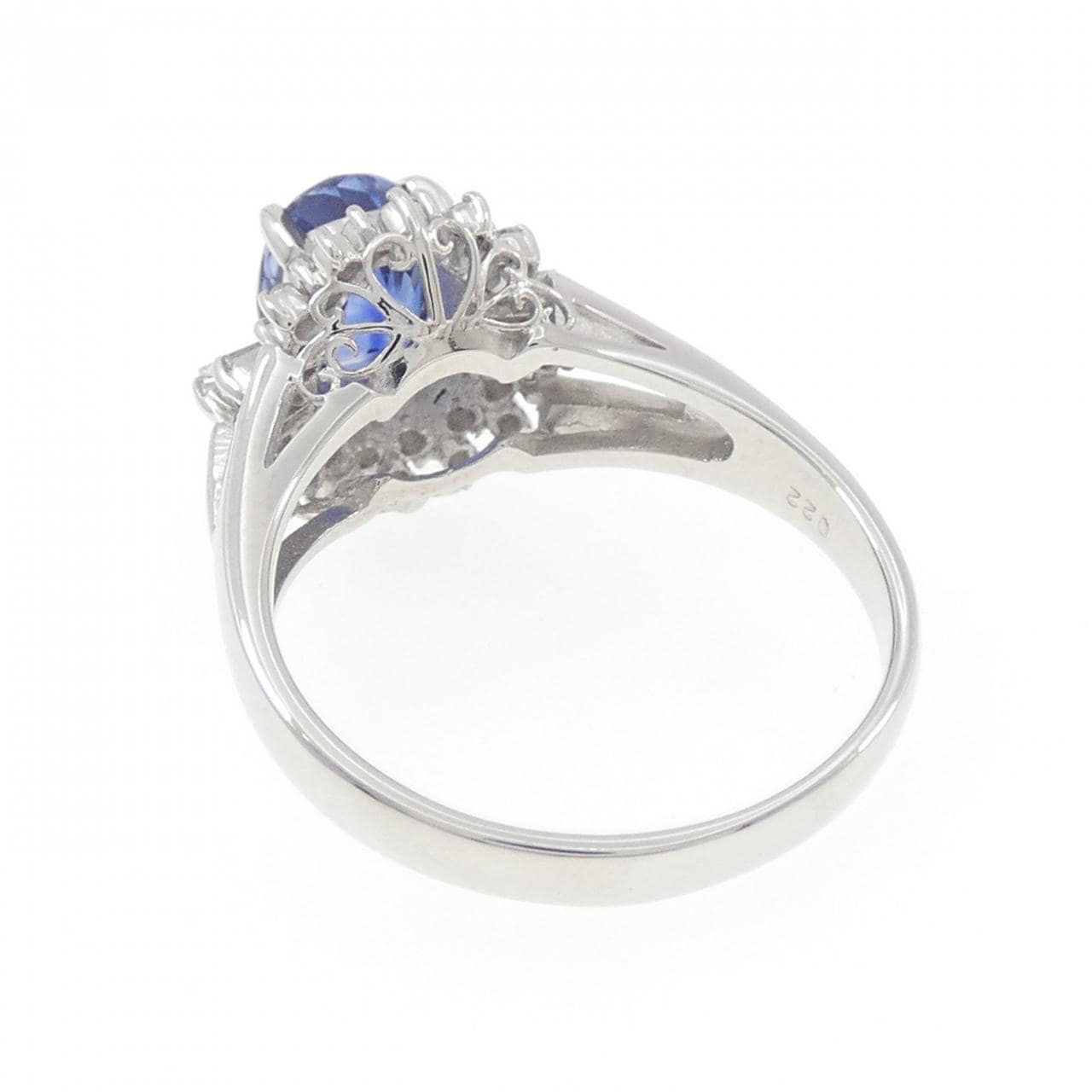 PT900 サファイヤ リング 1.53CT