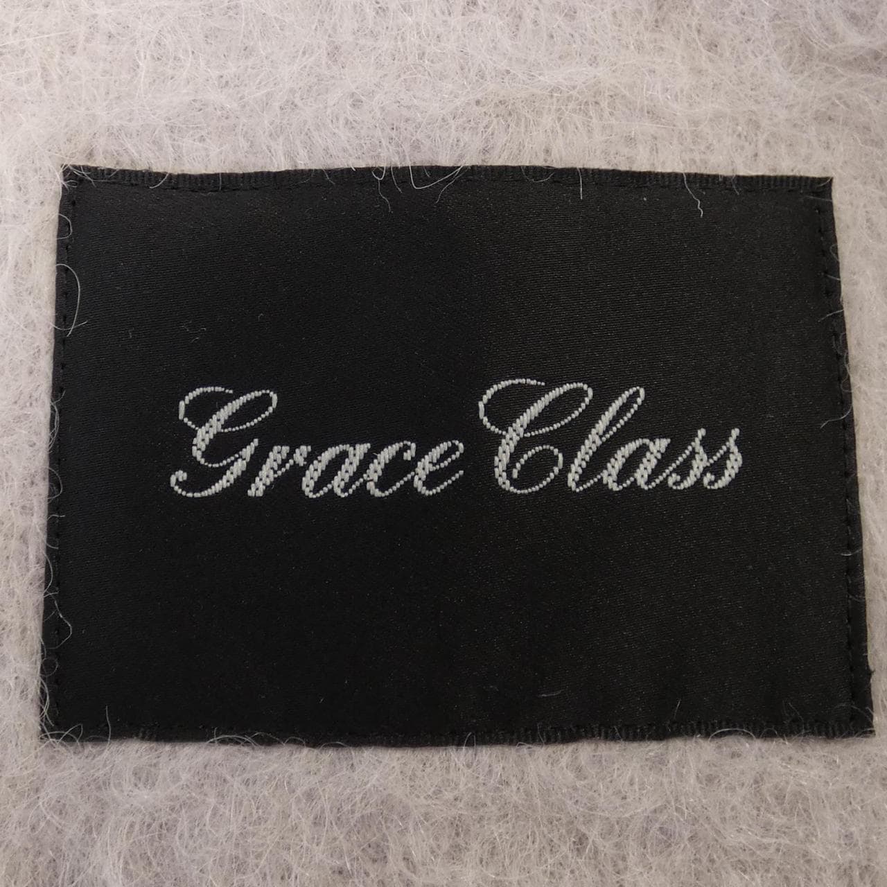 灰色GRACE Class外套