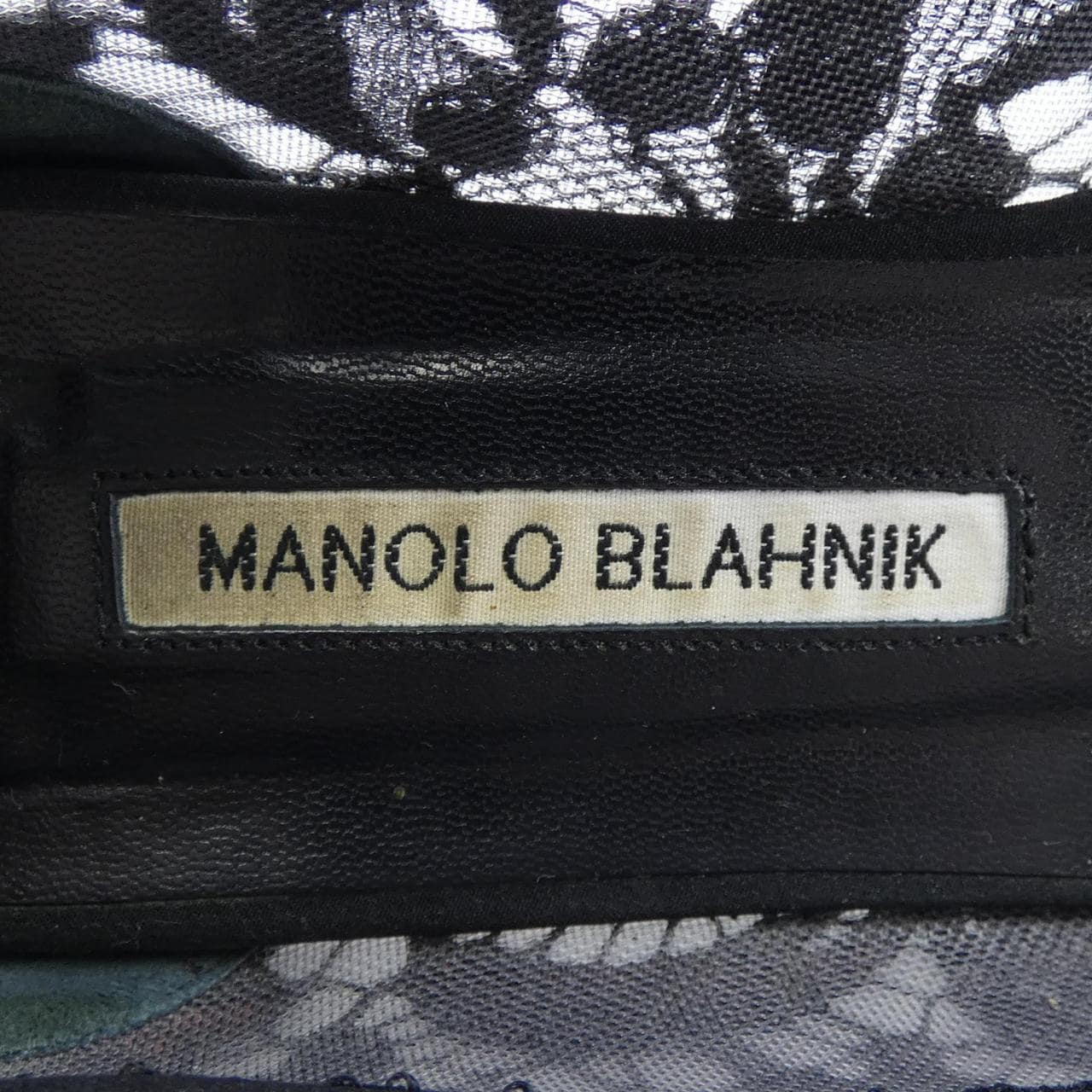 マノロブラニク MANOLO BLAHNIK フラットシューズ