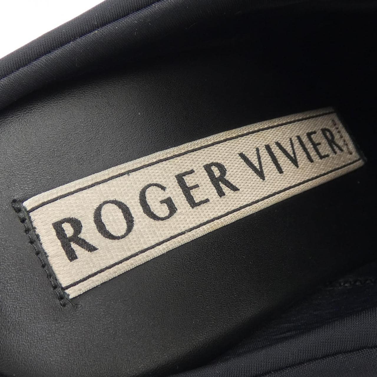 ロジェヴィヴィエ ROGER VIVIER スニーカー