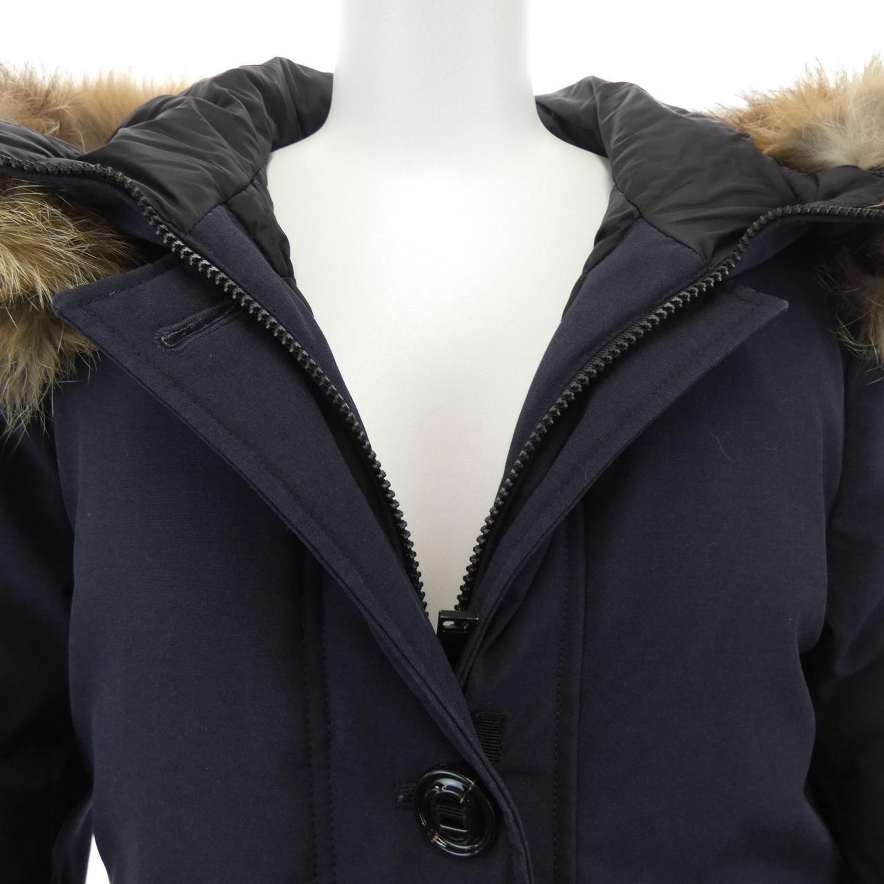 MONCLER COURVITE down coat