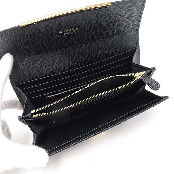 SALVATORE FERRAGAMO Wallet 22 D150