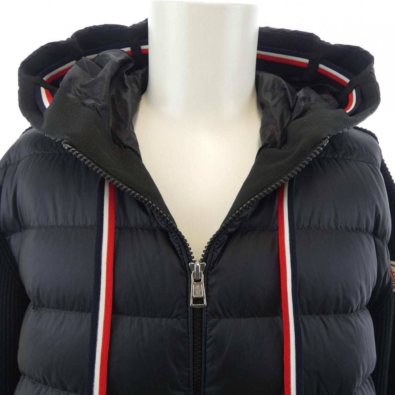 MONCLER MONCLER 10919B00005 羽絨外套