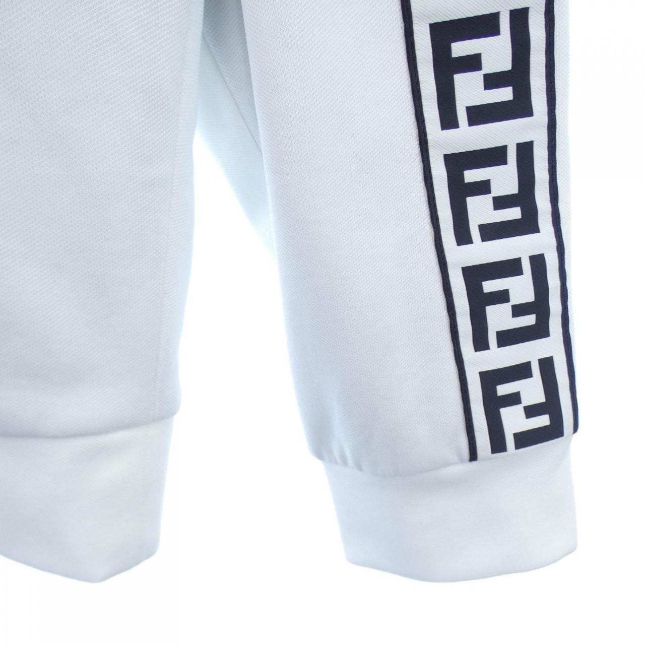 フェンディ FENDI パーカー