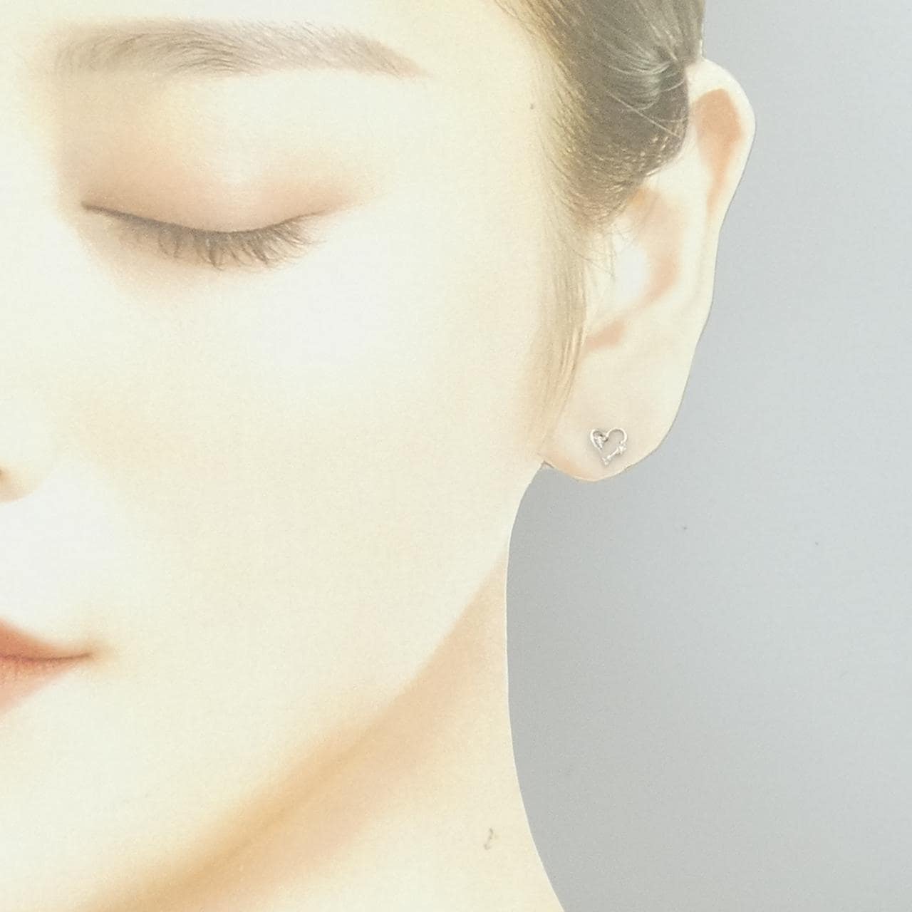 K14WG ハート ダイヤモンド ピアス 0.04CT