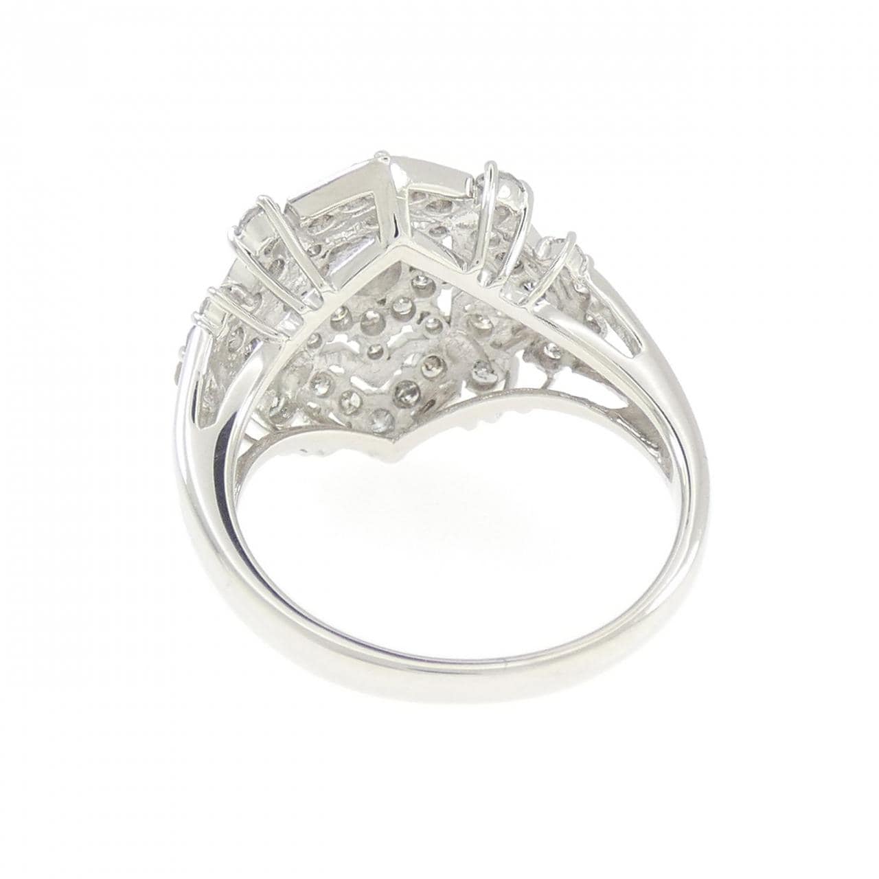 PT900 ダイヤモンド リング 1.00CT