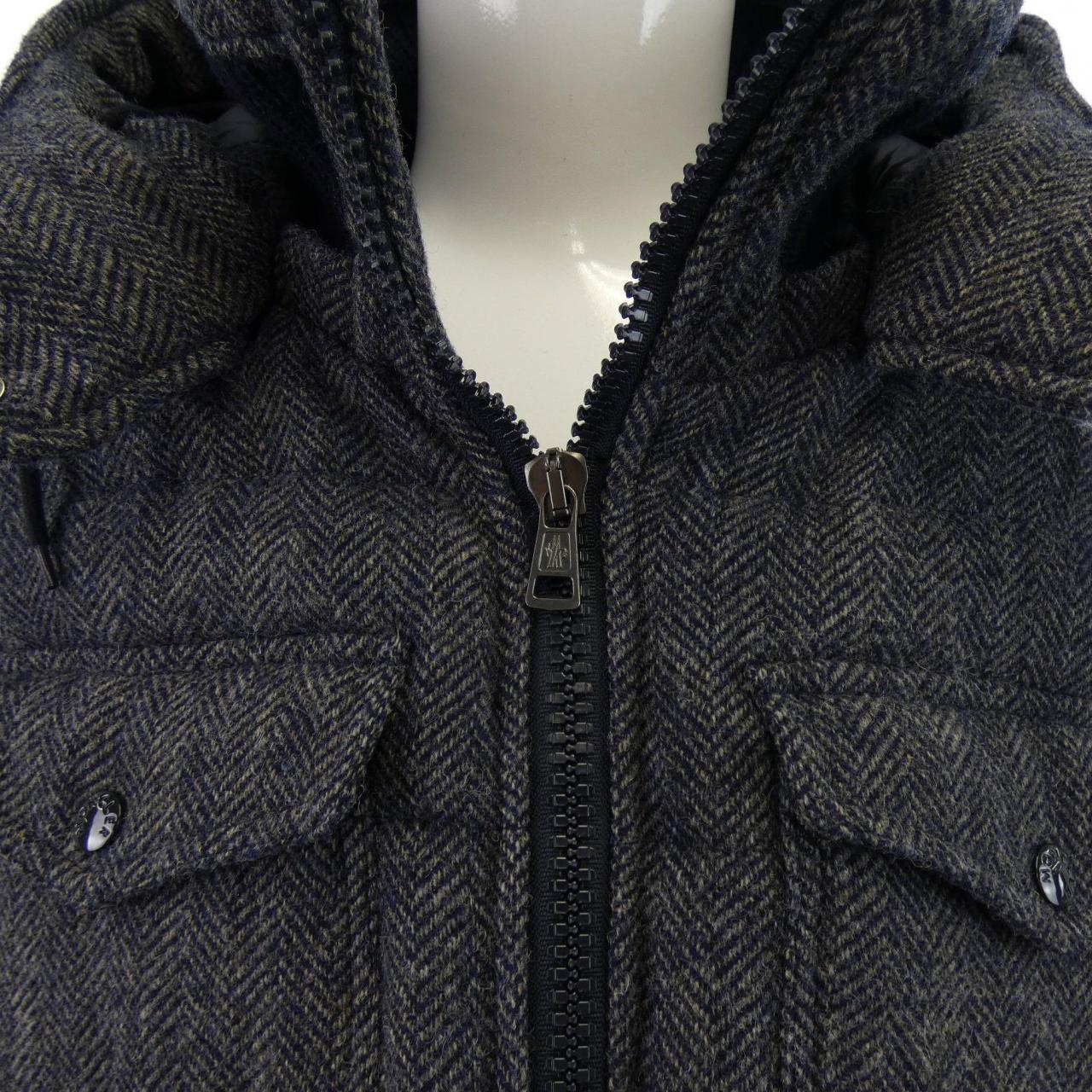 モンクレール MONCLER ダウンジャケット