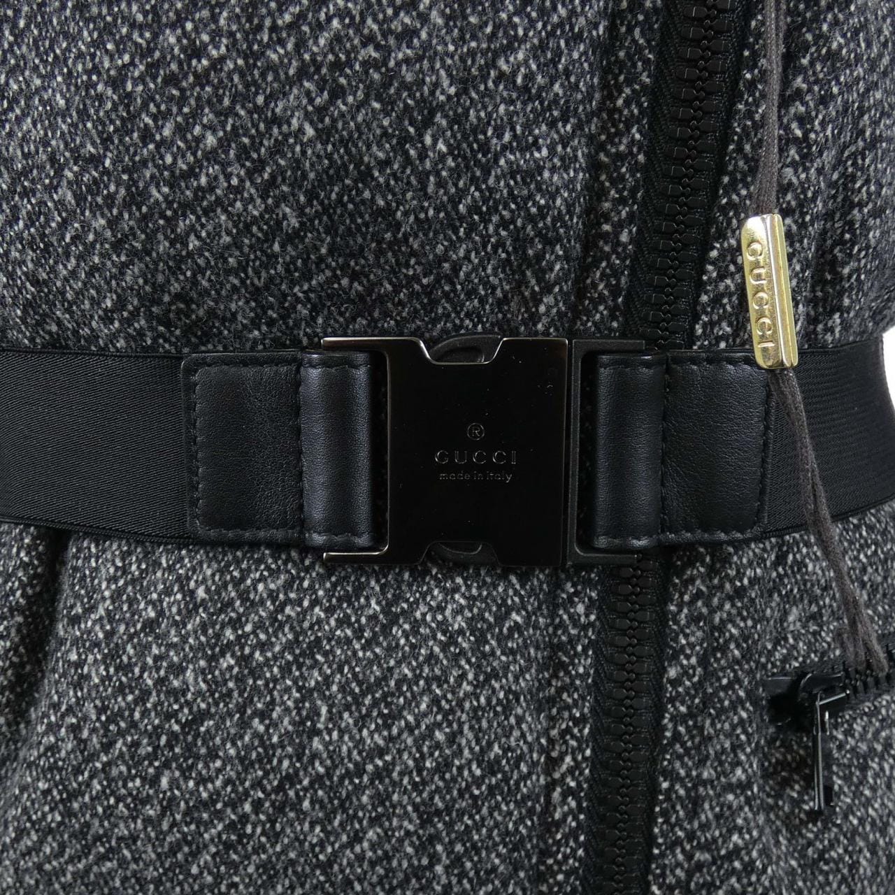 グッチ GUCCI 319218 ZAG13 ダウンジャケット