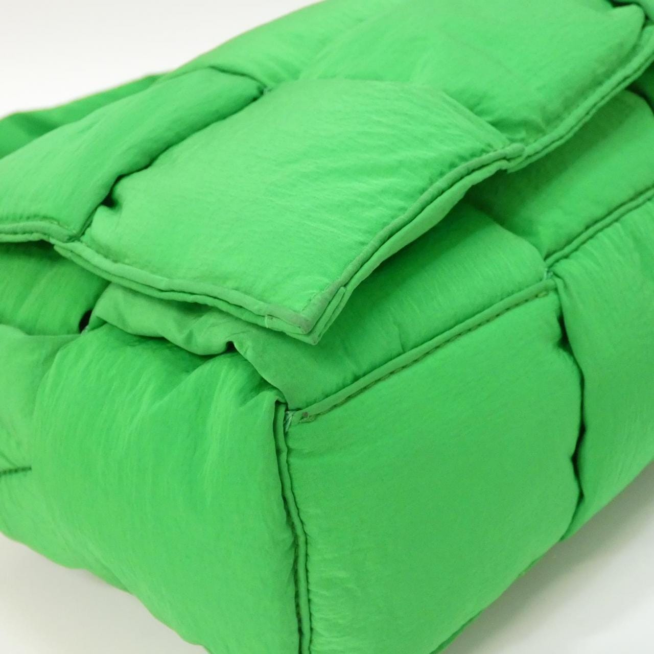 ボッテガヴェネタ 749878 VBO81 ショルダーバッグ