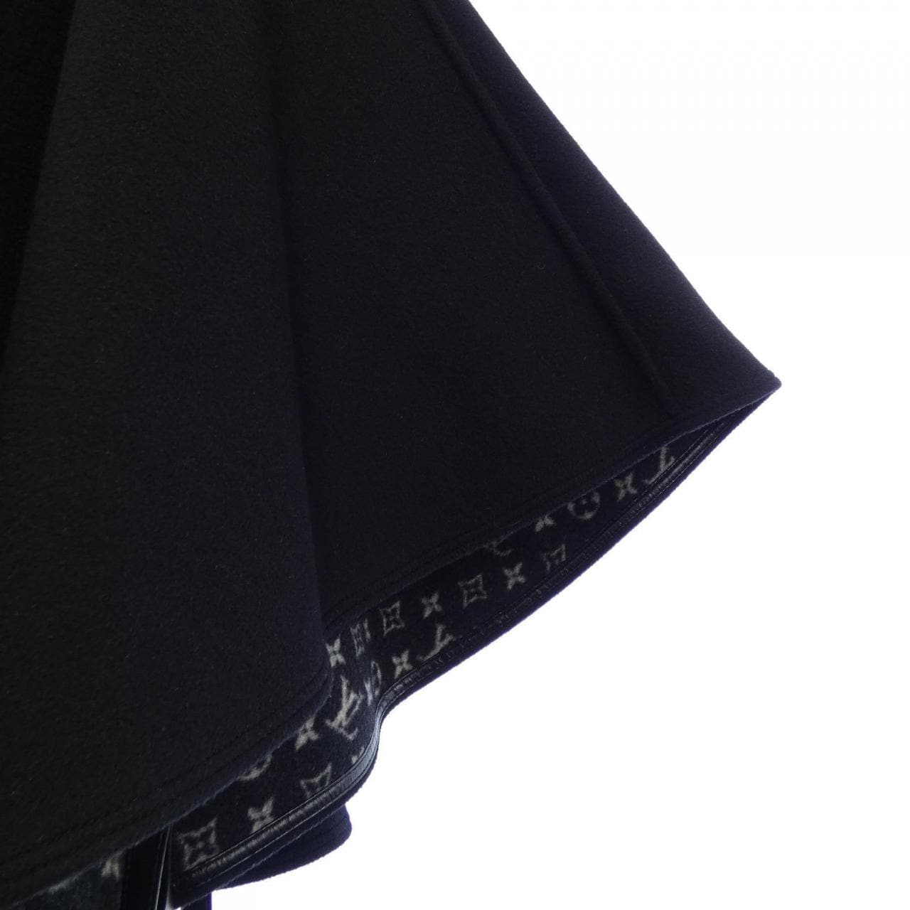 LOUIS VUITTON Vuitton Hooded Cape FICO17QWE