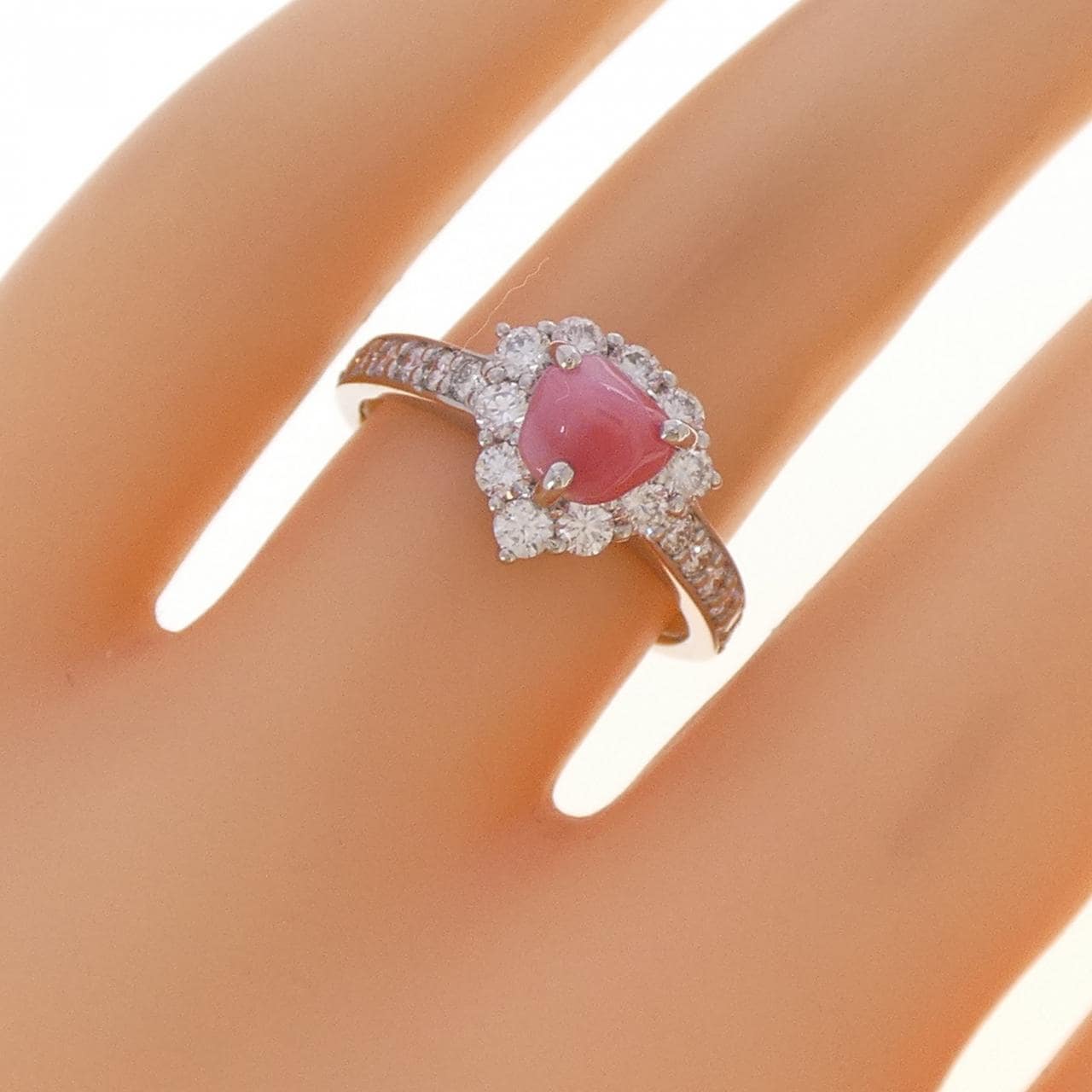 PT900 ハート コンクパール リング 0.88CT