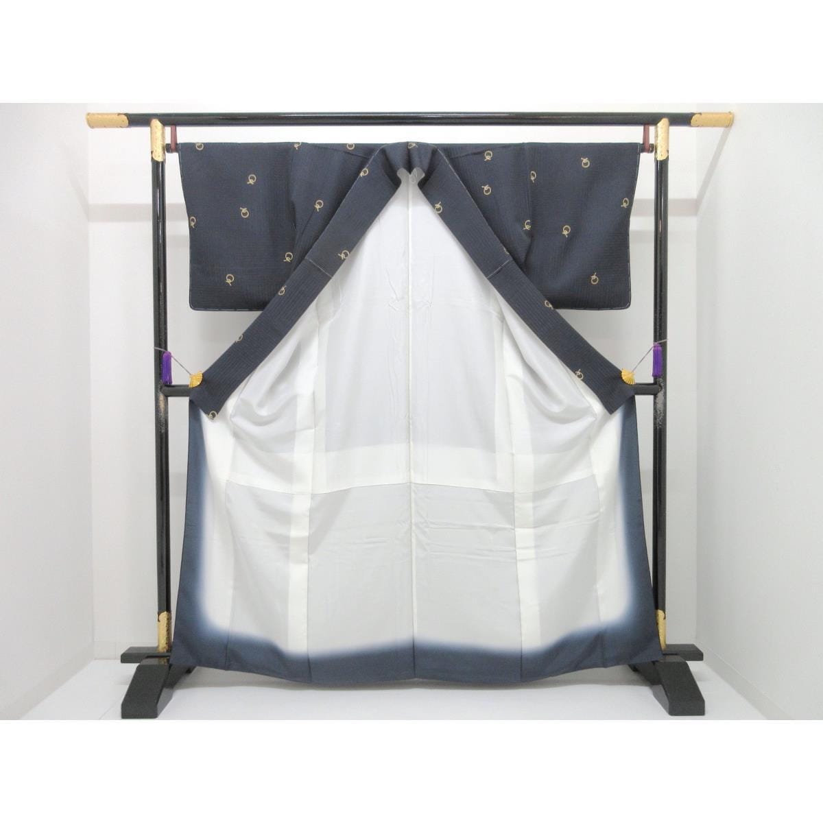 【未使用品】小紋　身幅Ｌ寸