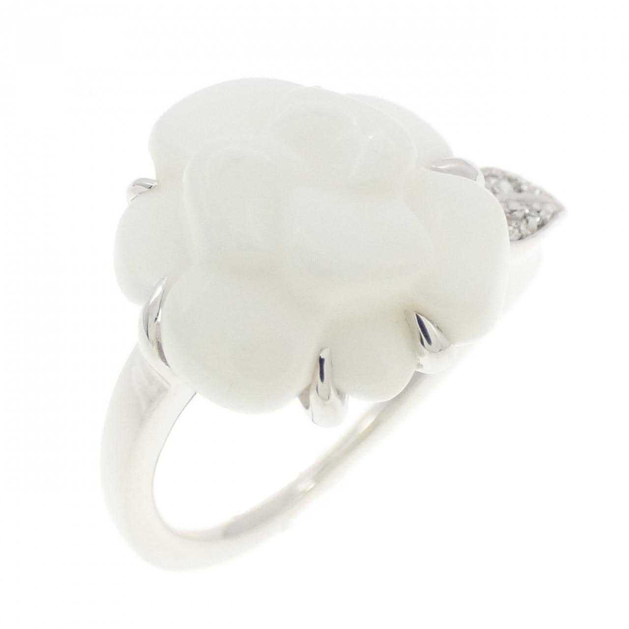 CHANEL camellia ring
