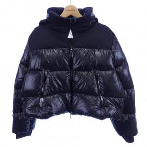 モンクレール MONCLER ダウンジャケット