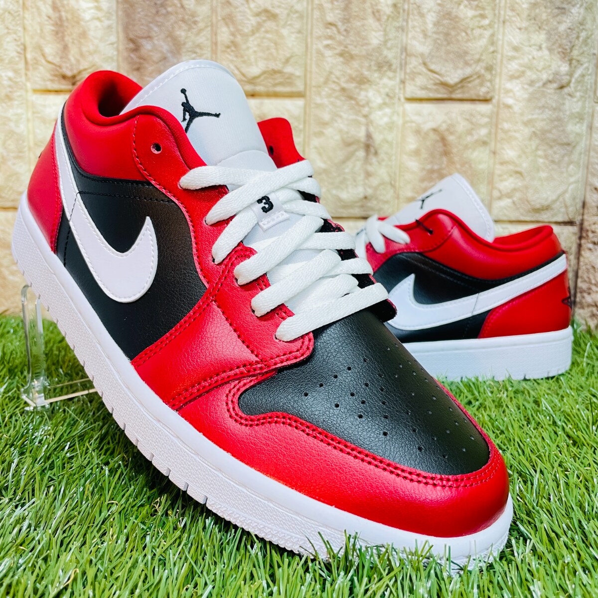 28 0cm ナイキ ウィメンズ エアジョーダン 1 ロー Nike スニーカー 赤黒白のフリマ商品 Kante Komehyo