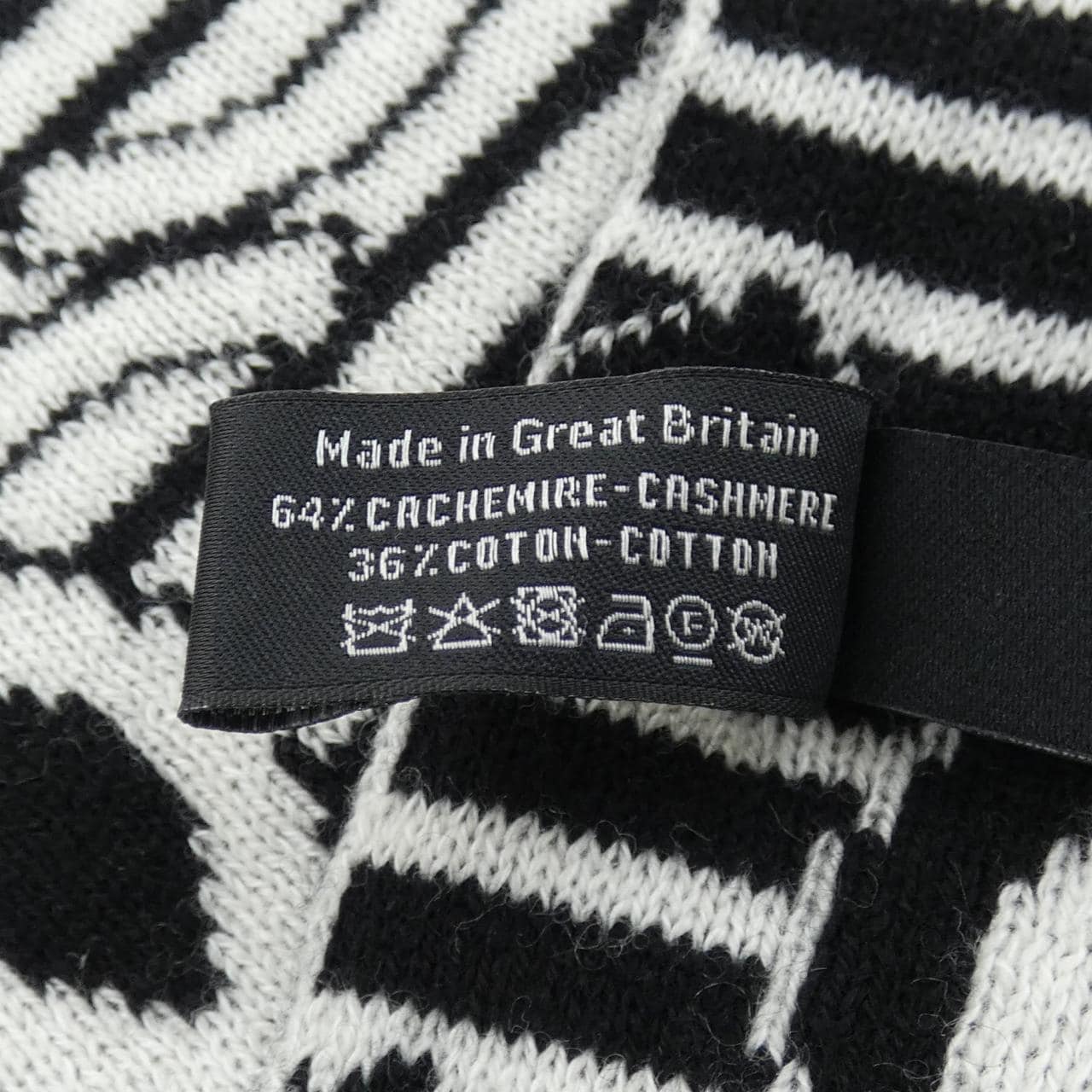 シャネル CHANEL 2次元コード AAA945B20204 MUFFLER