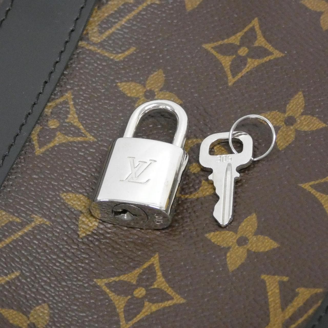 ルイヴィトン モノグラム マカサー キーポル バンドリエール 45cm M56711 ボストンバッグ