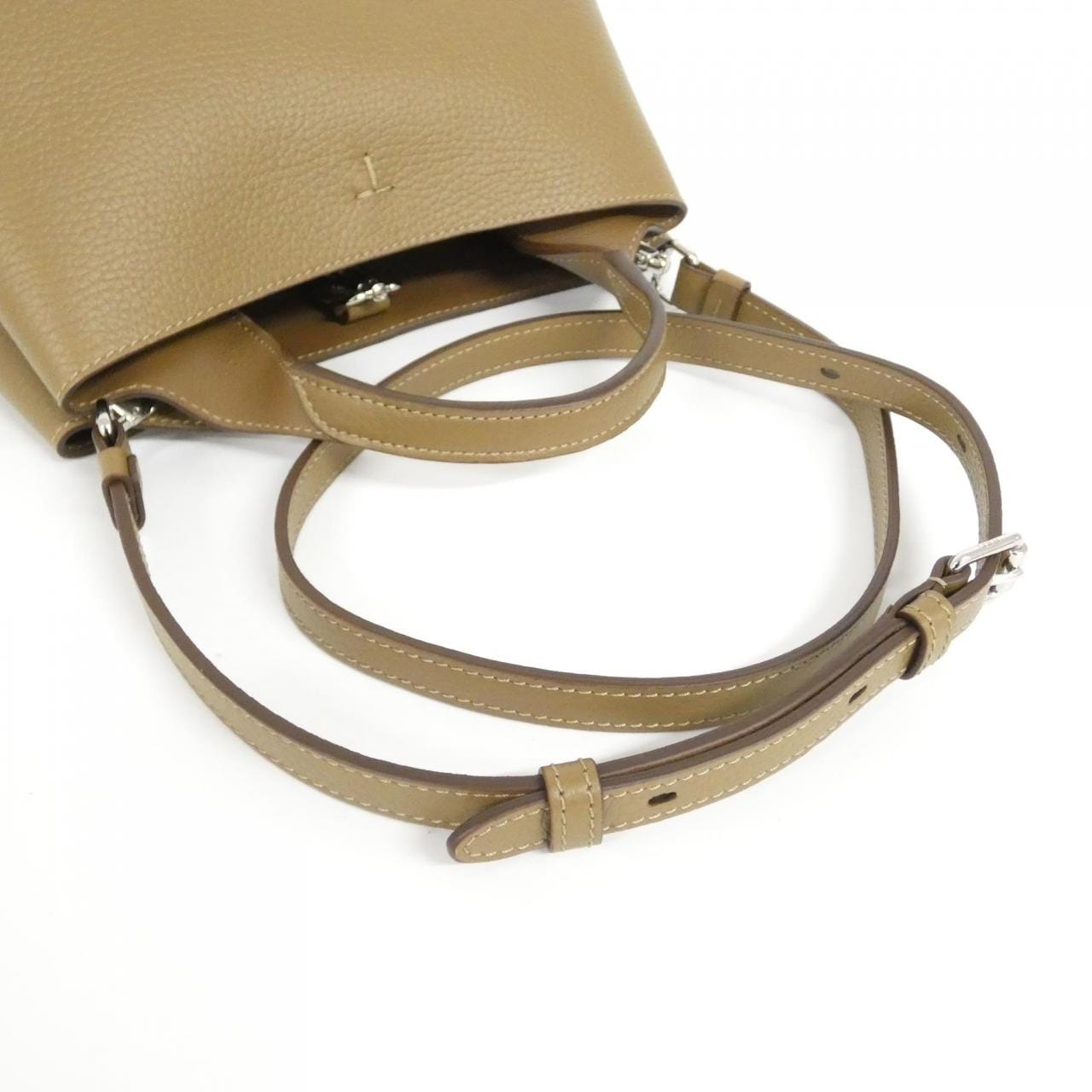 【新品】トッズ XBWAPAEL000QRI3L26 バッグ