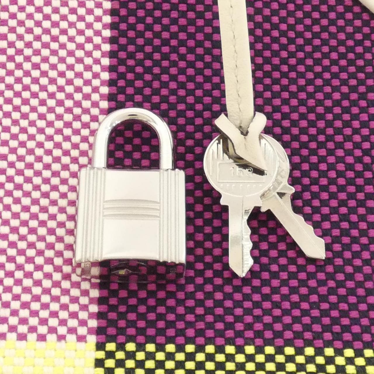 エルメス ヴィクトリア3 フール トゥ MINI 083642CK ボストンバッグ