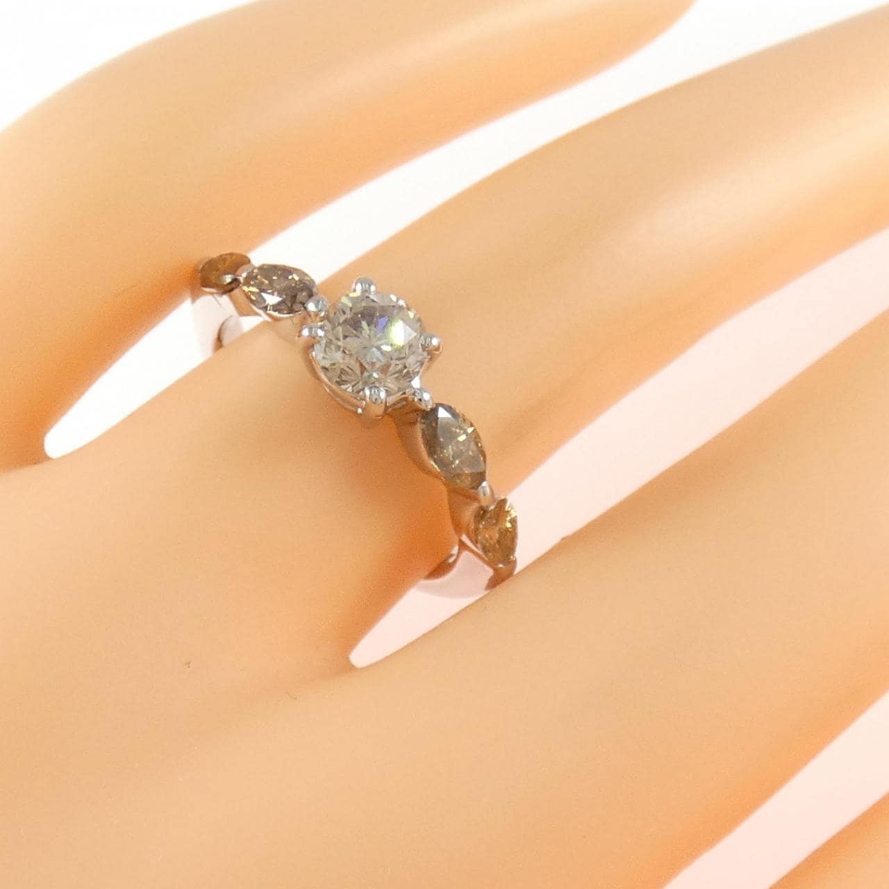 PT900 ダイヤモンド リング 0.67CT