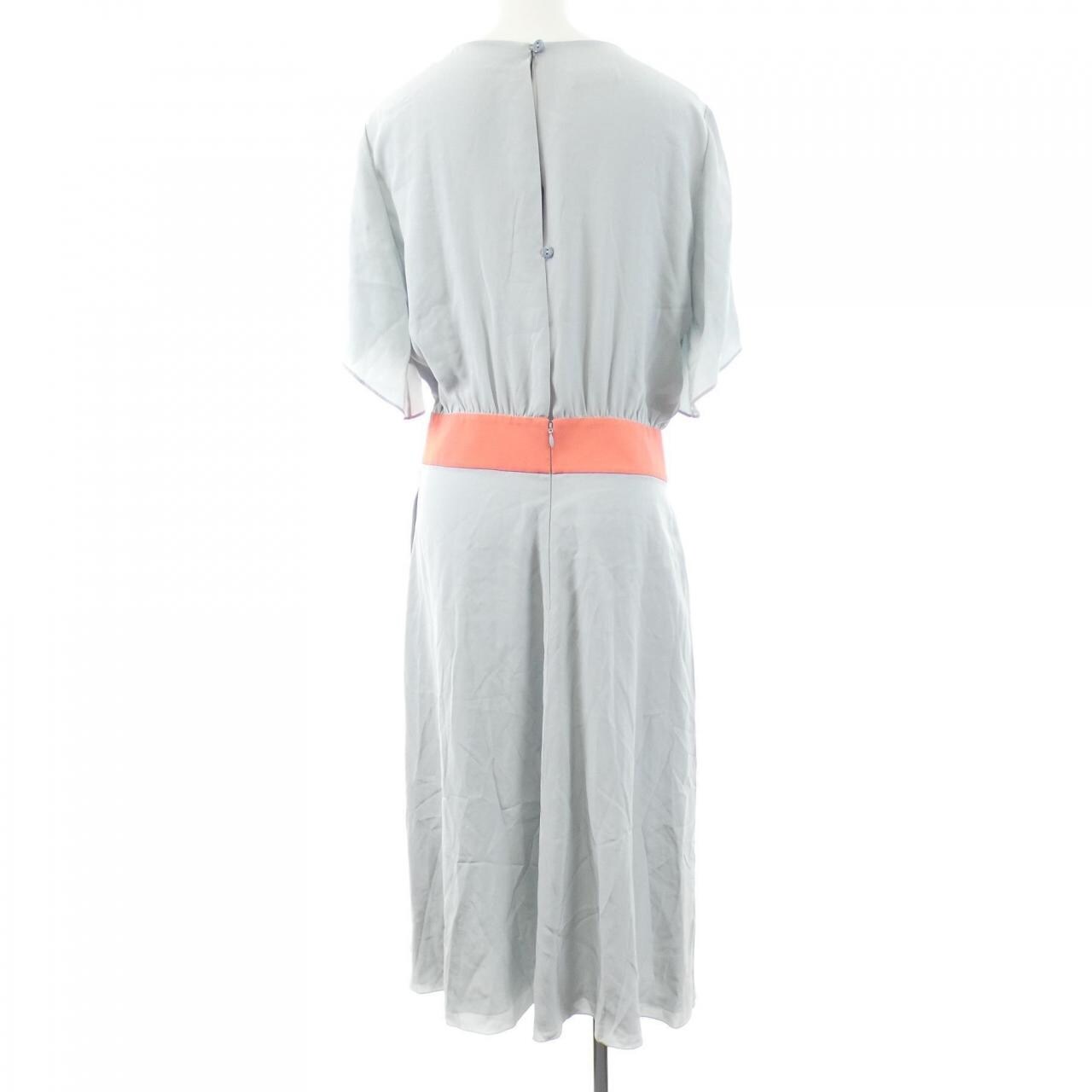 エンポリオアルマーニ EMPORIO ARMANI ワンピース