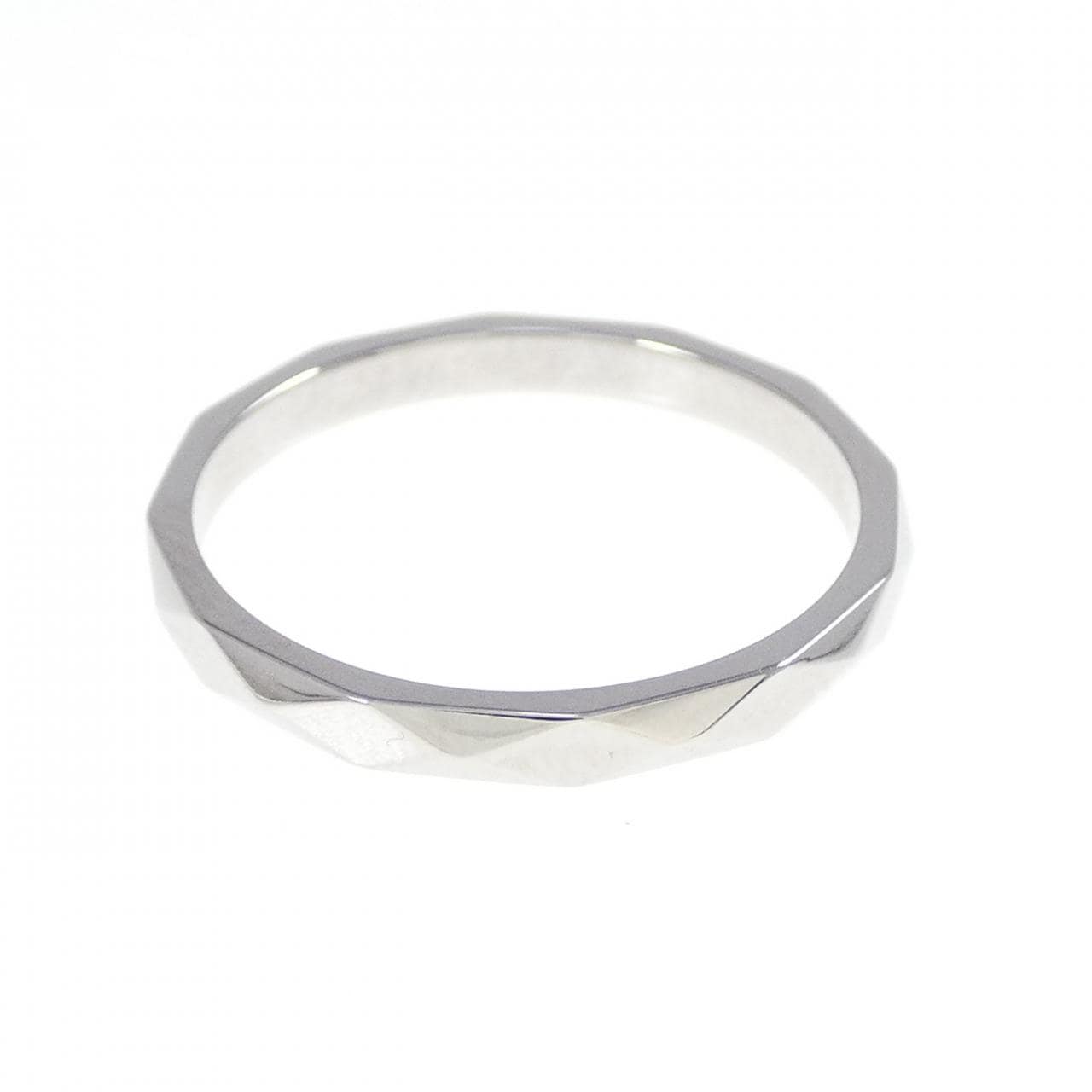 Boucheron刻面小號戒指