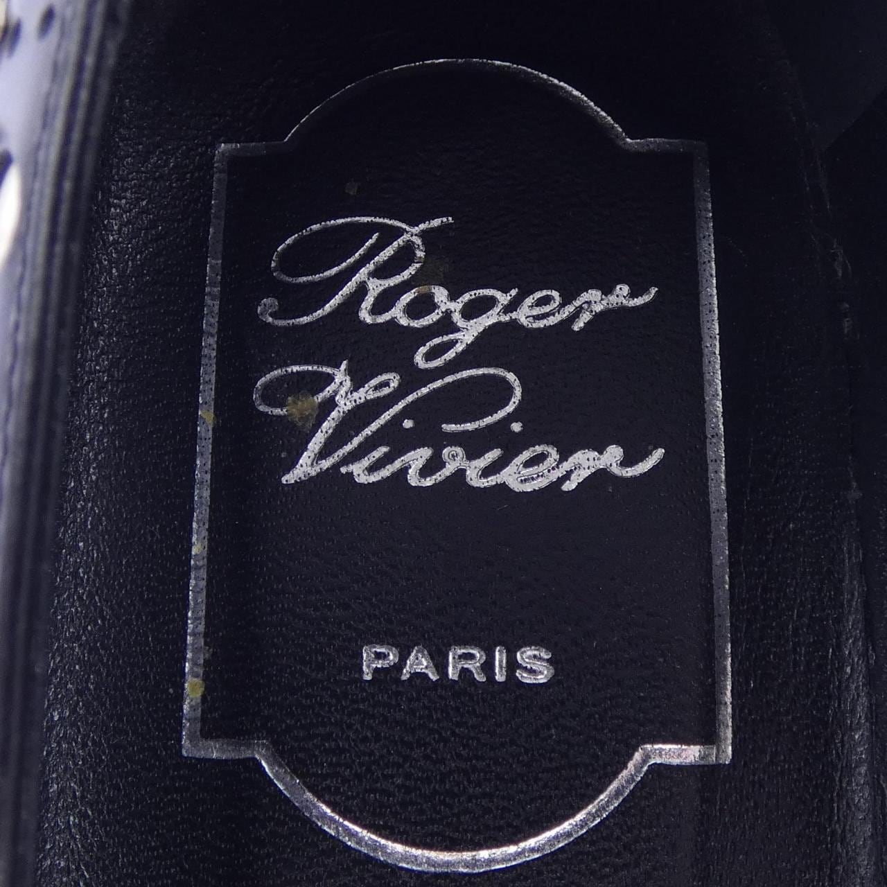 ロジェヴィヴィエ ROGER VIVIER パンプス