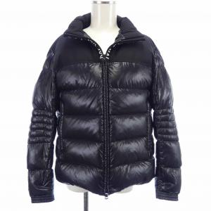 モンクレール MONCLER ダウンジャケット