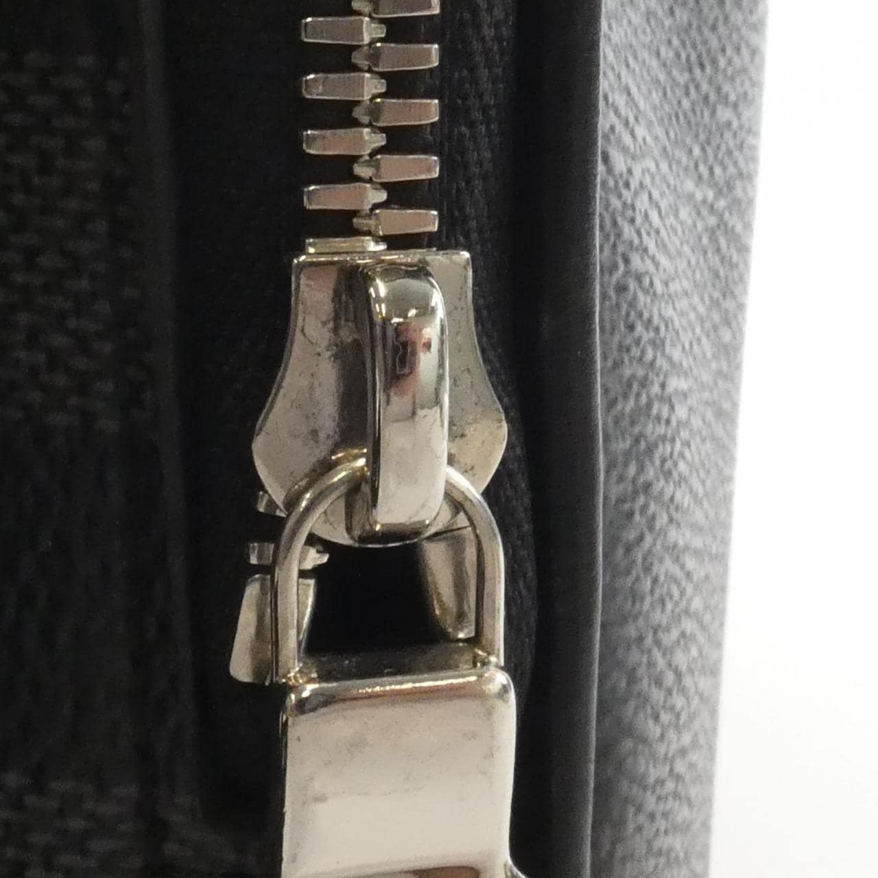 ルイヴィトン ダミエ グラフィット トロカデロ メッセンジャー PM N40087 ショルダーバッグ