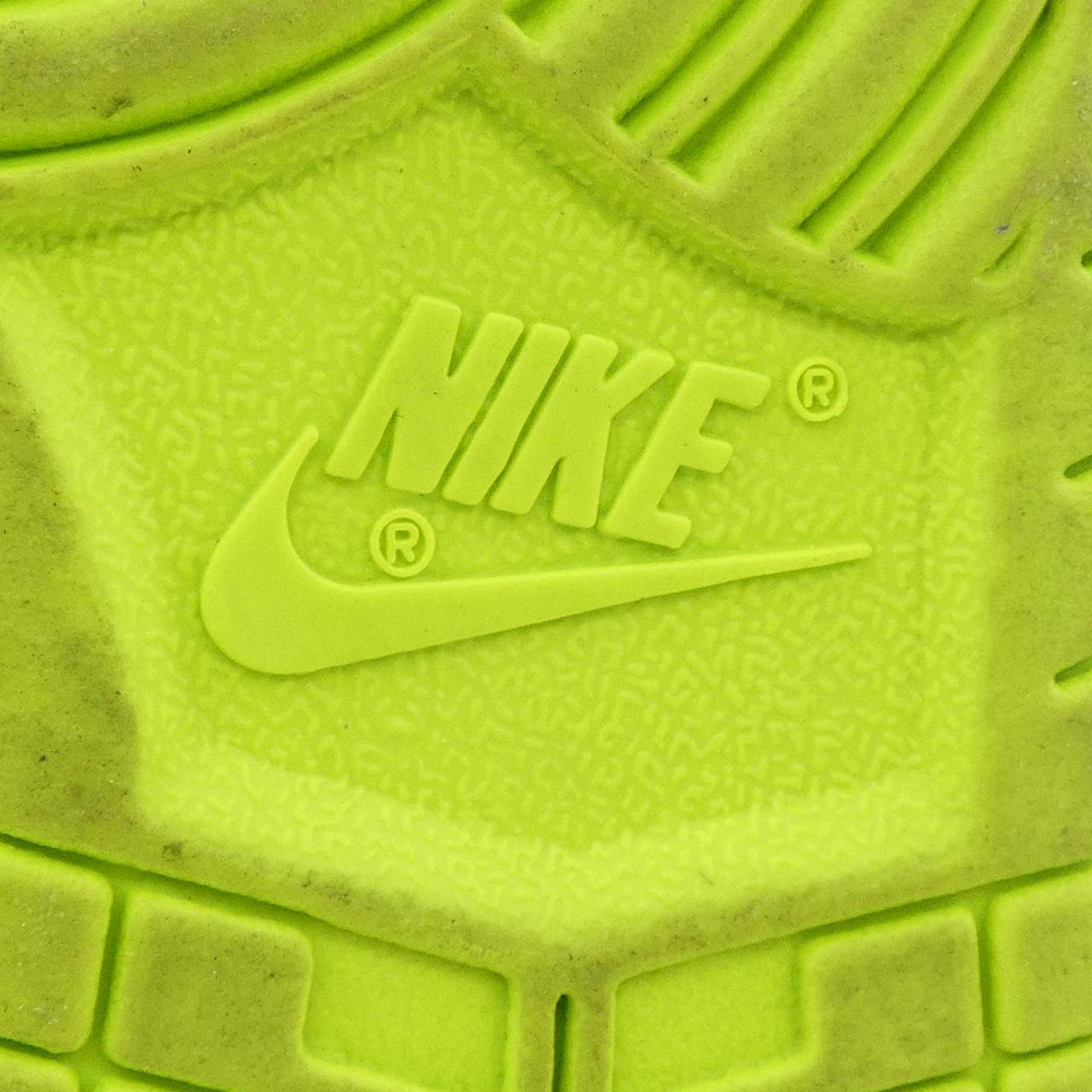 ナイキ NIKE CU7544-300 スニーカー