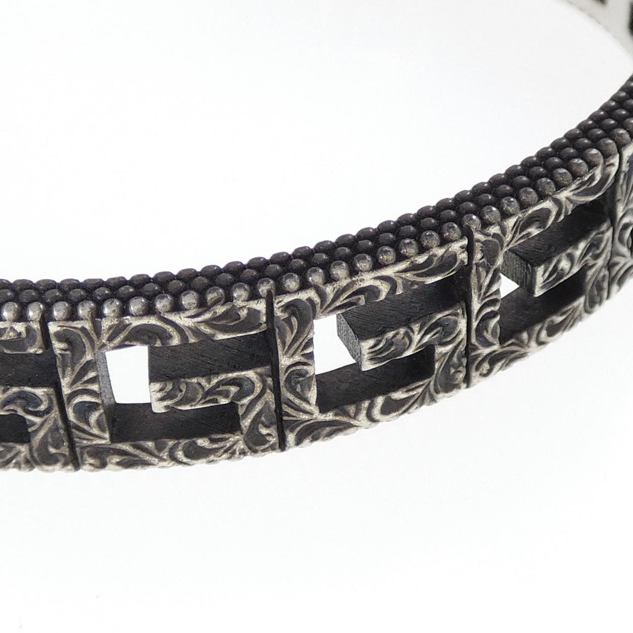 グッチ スクエアG バングル