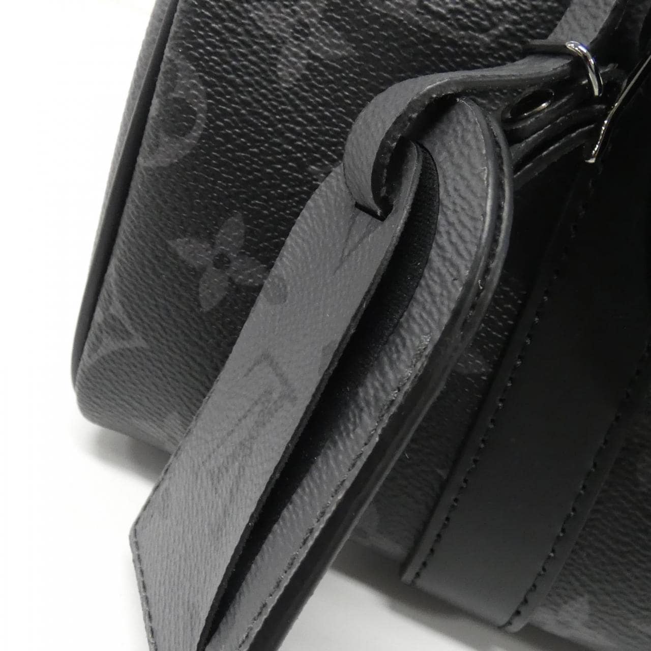 LOUIS VUITTON Monogram Eclipse Reverse Keepall Bandouliere 25 厘米 M46271 波士顿包