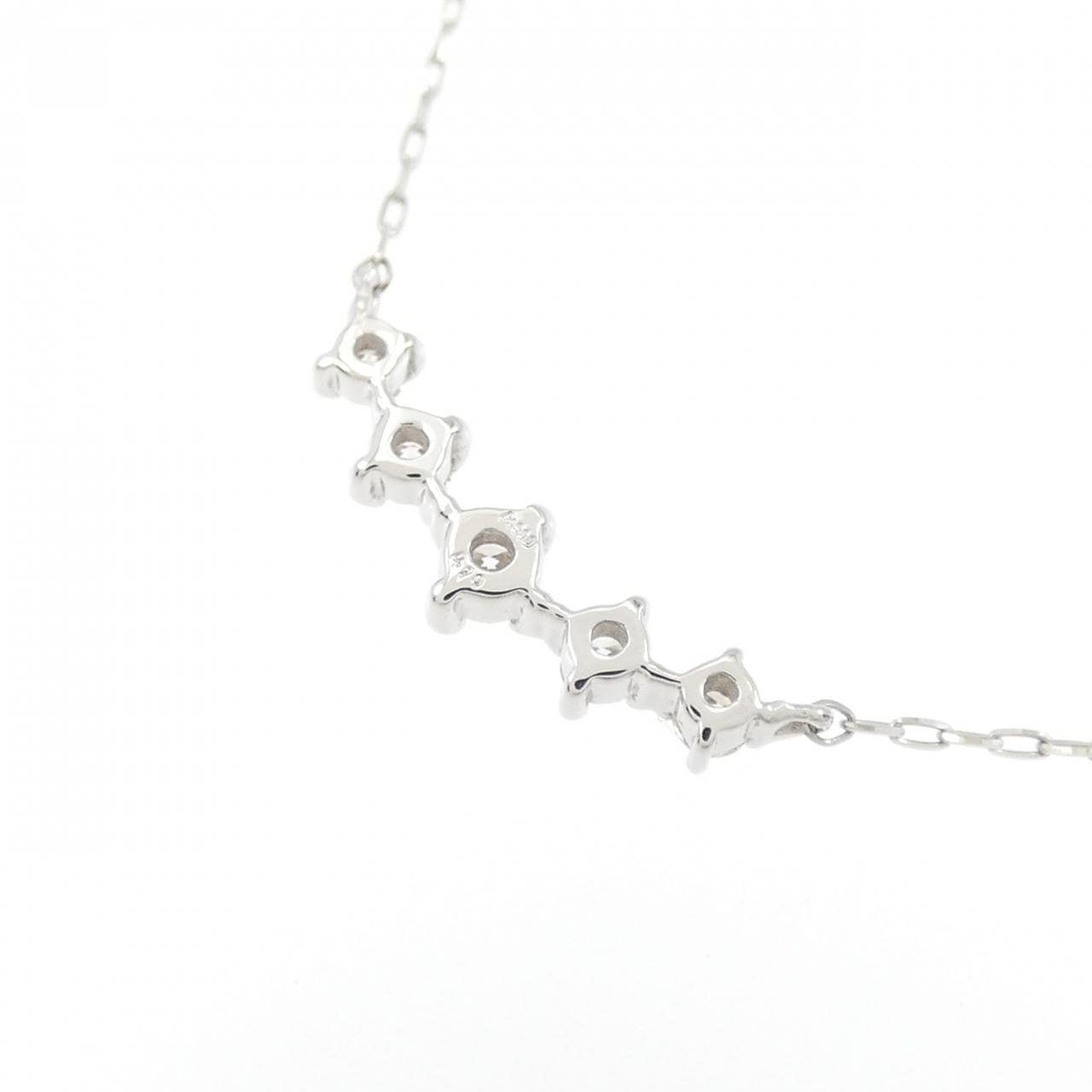 [BRAND NEW] PT Diamond Necklace 0.10CT