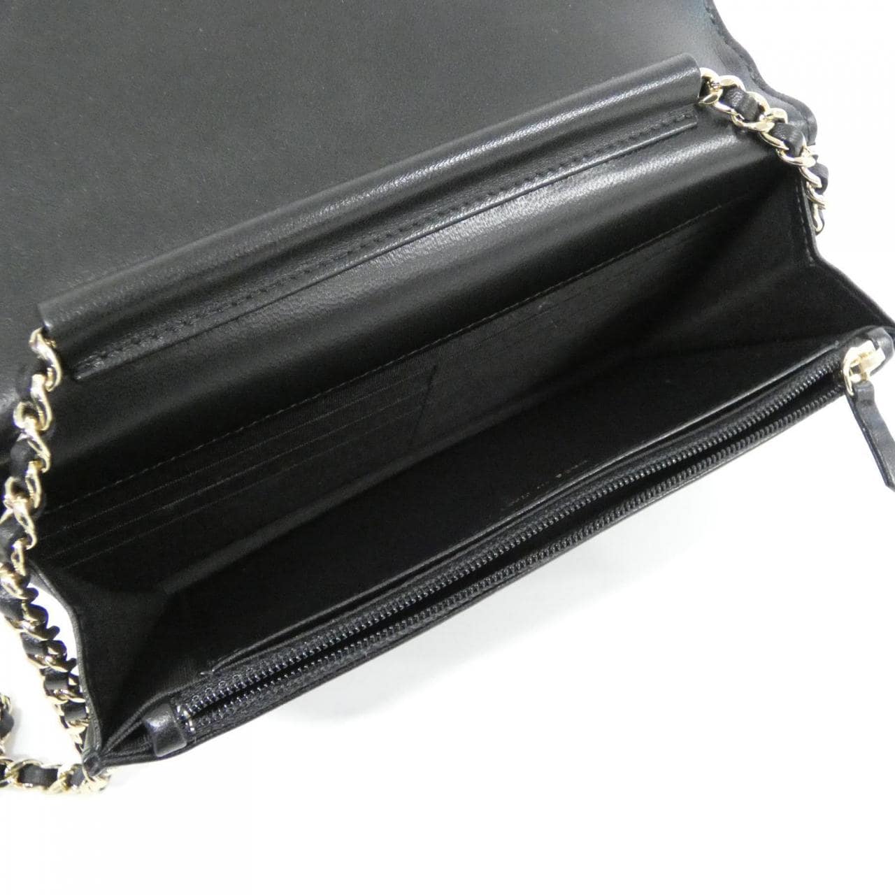 シャネル 84327 チェーンウォレット