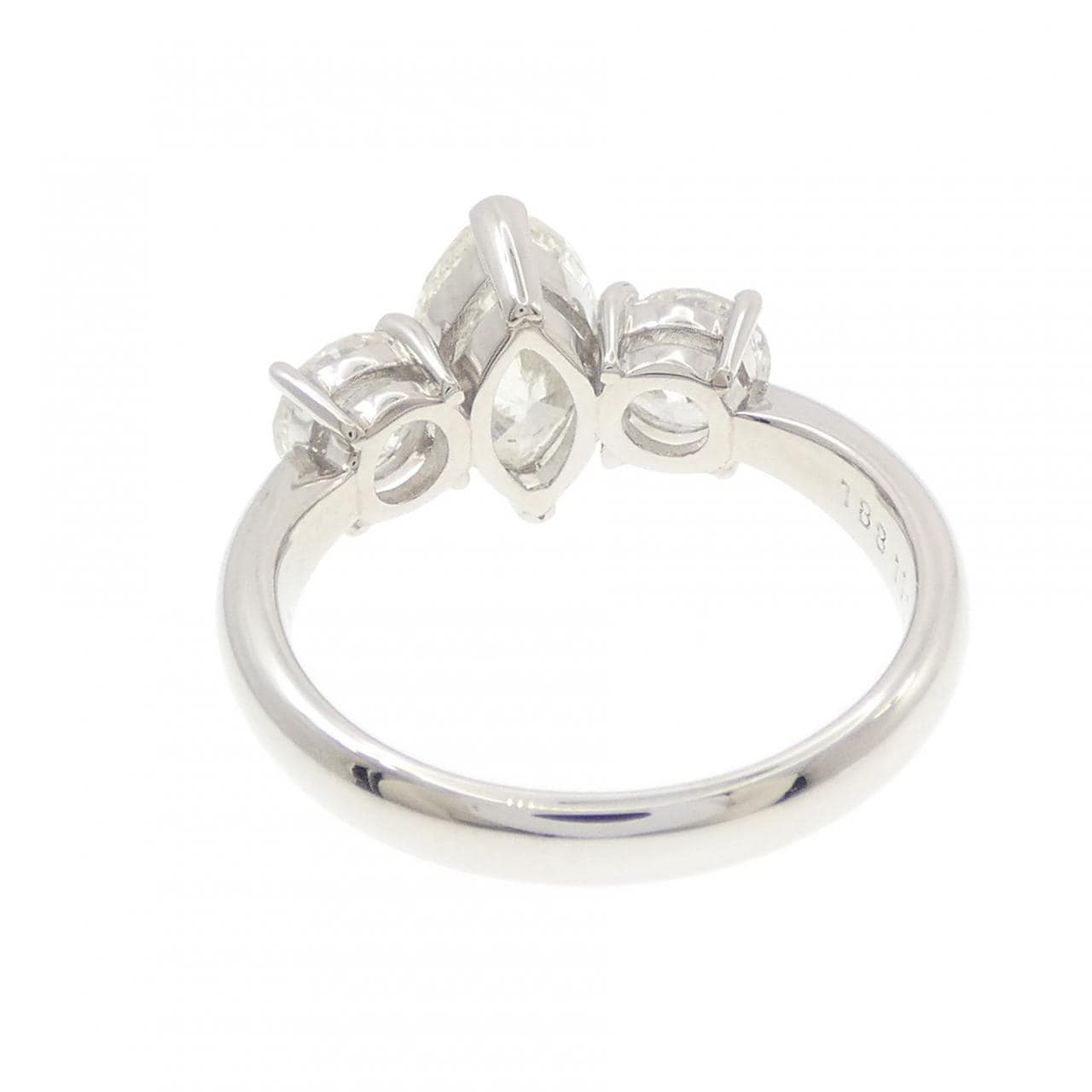 PT900 ダイヤモンド リング 1.88CT