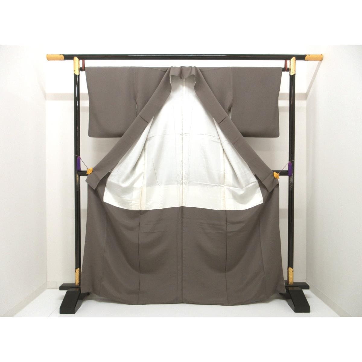 訪問着　刺繍加工　ボカシ染　花紋　身幅Ｌ寸