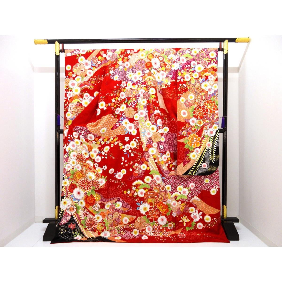 振袖　金通し絞り入　友禅金彩加工