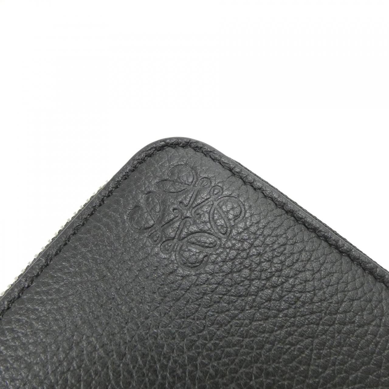 Loewe C660T12X02 Wallet