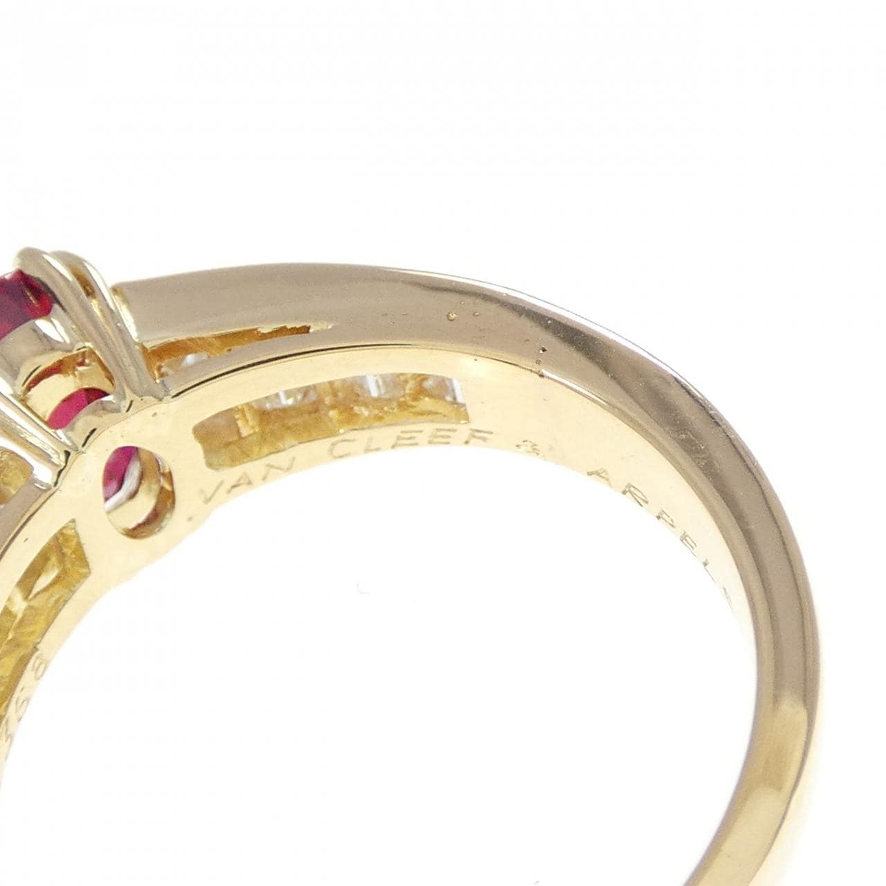 ヴァンクリーフ&アーペル ルビー リング 1.61CT