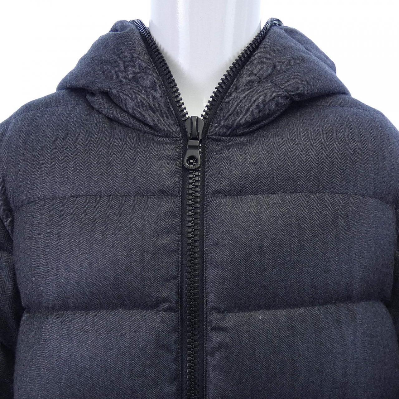 デュベティカ DUVETICA ダウンジャケット